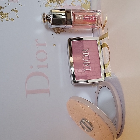 Dior Blush and Lip Set in Soft Pink With Mirror - Picture 3 of 12